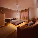 Cosy Apartment With Garden In Zamalic